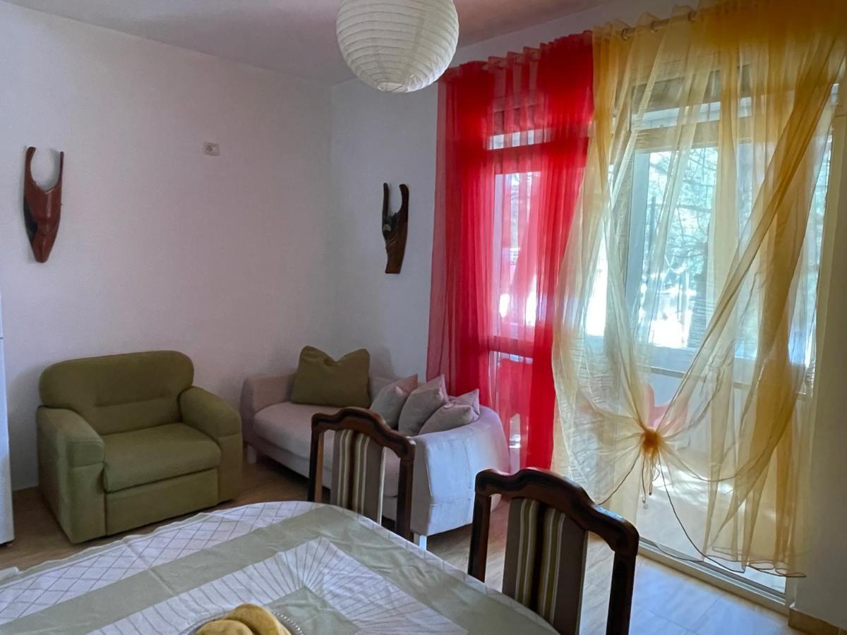 Vacation Home Dibra Velipoja Kültér fotó